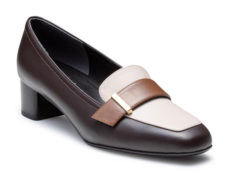 晴雨兼用ヒールローファー