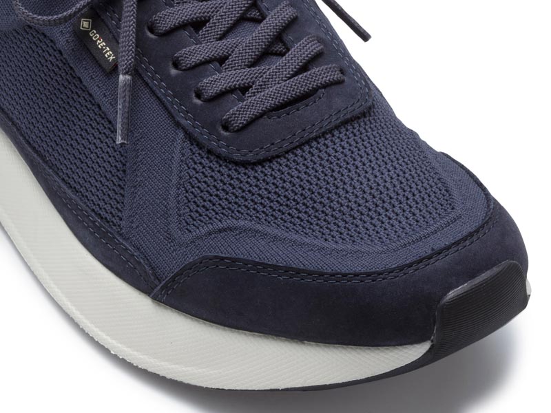 スニーカー GORE-TEX