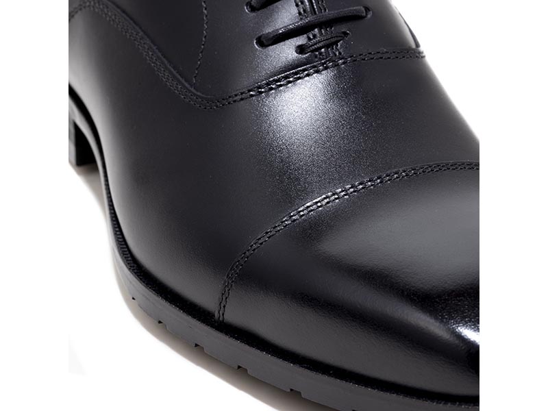 ストレートチップ