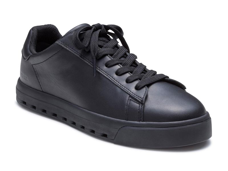 コートスニーカー GORE-TEX SURROUND