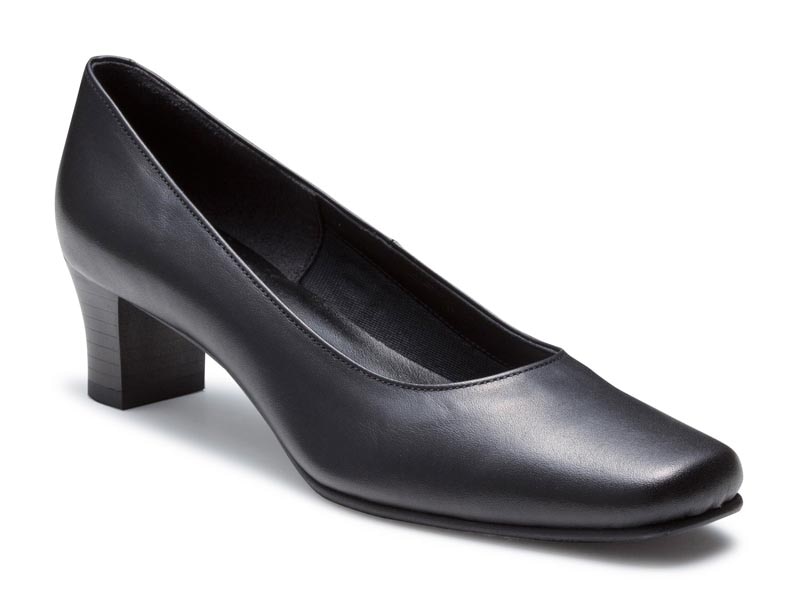 プレーンパンプス