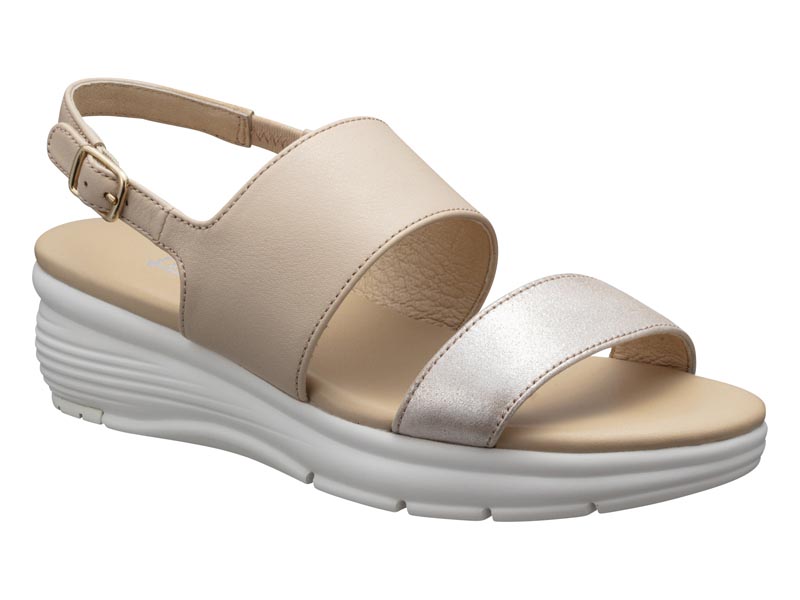 厚底ウエッジサンダル