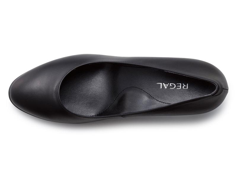 プレーンパンプス