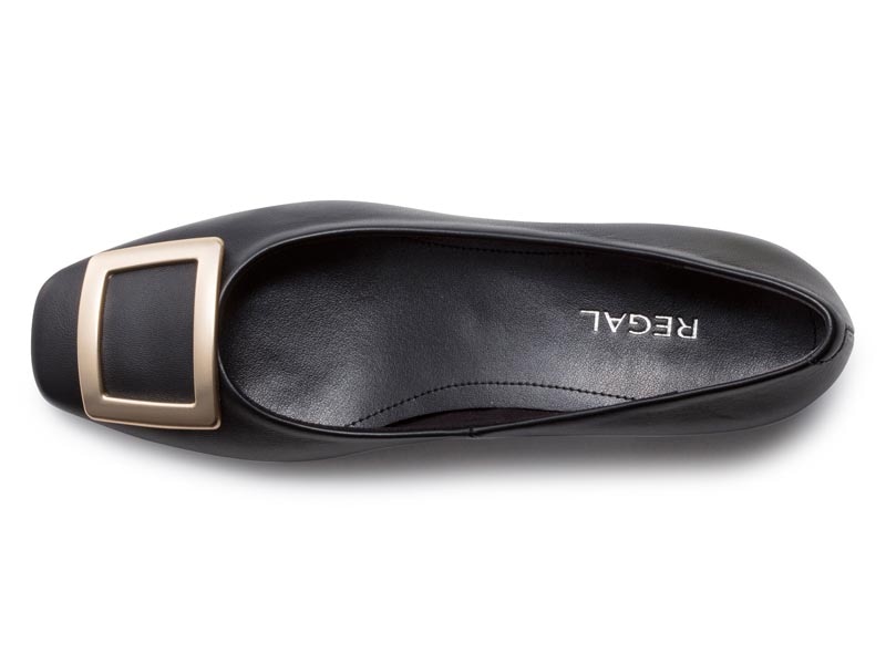 バックル付きスクエアパンプス