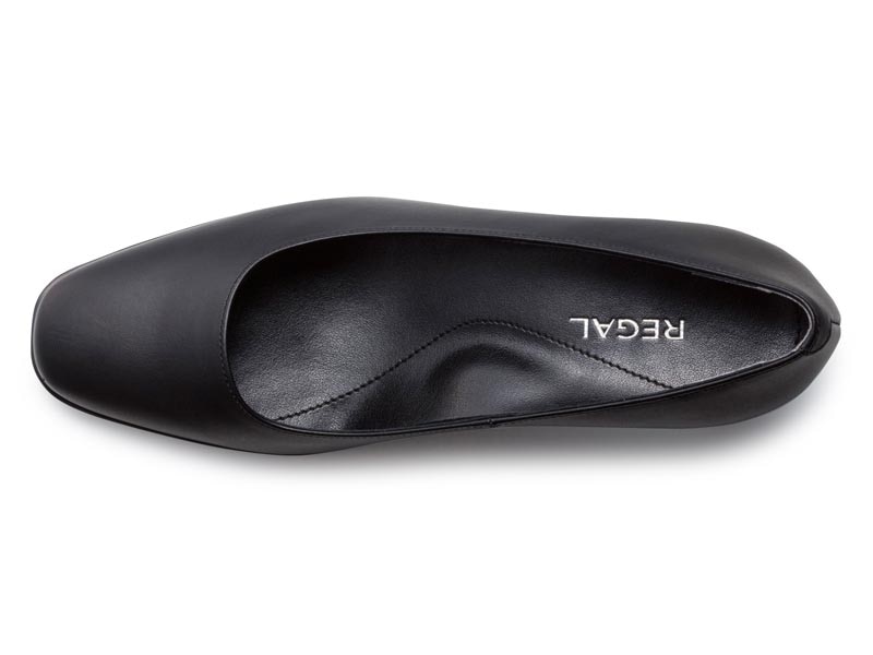 プレーンパンプス