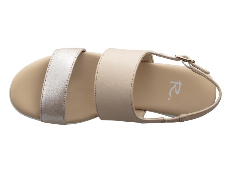 厚底ウエッジサンダル