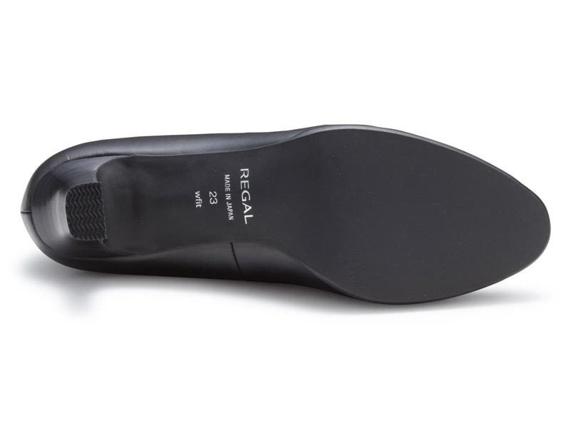 ゆったりウイズ(幅)のプレーンパンプス